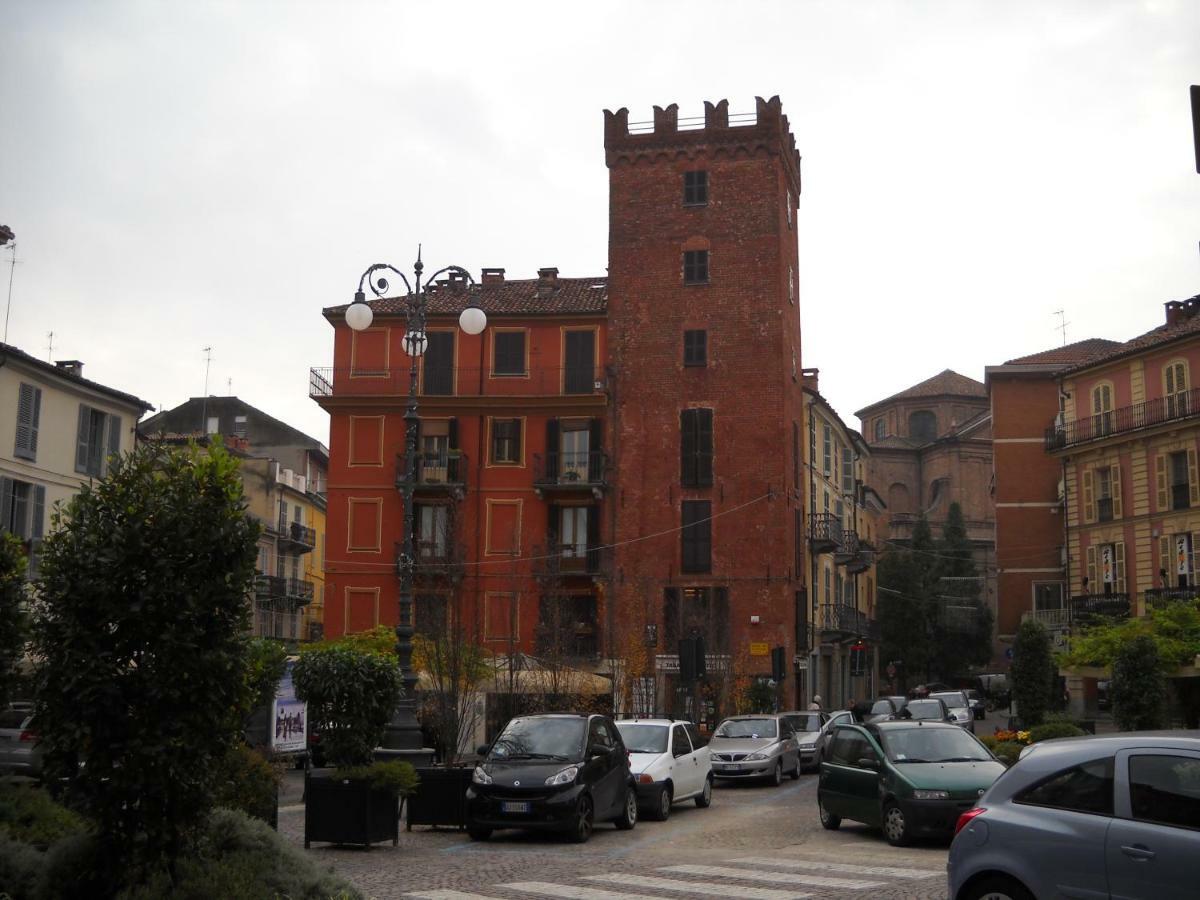 Cristina'S Flat Apartment Asti Exterior foto